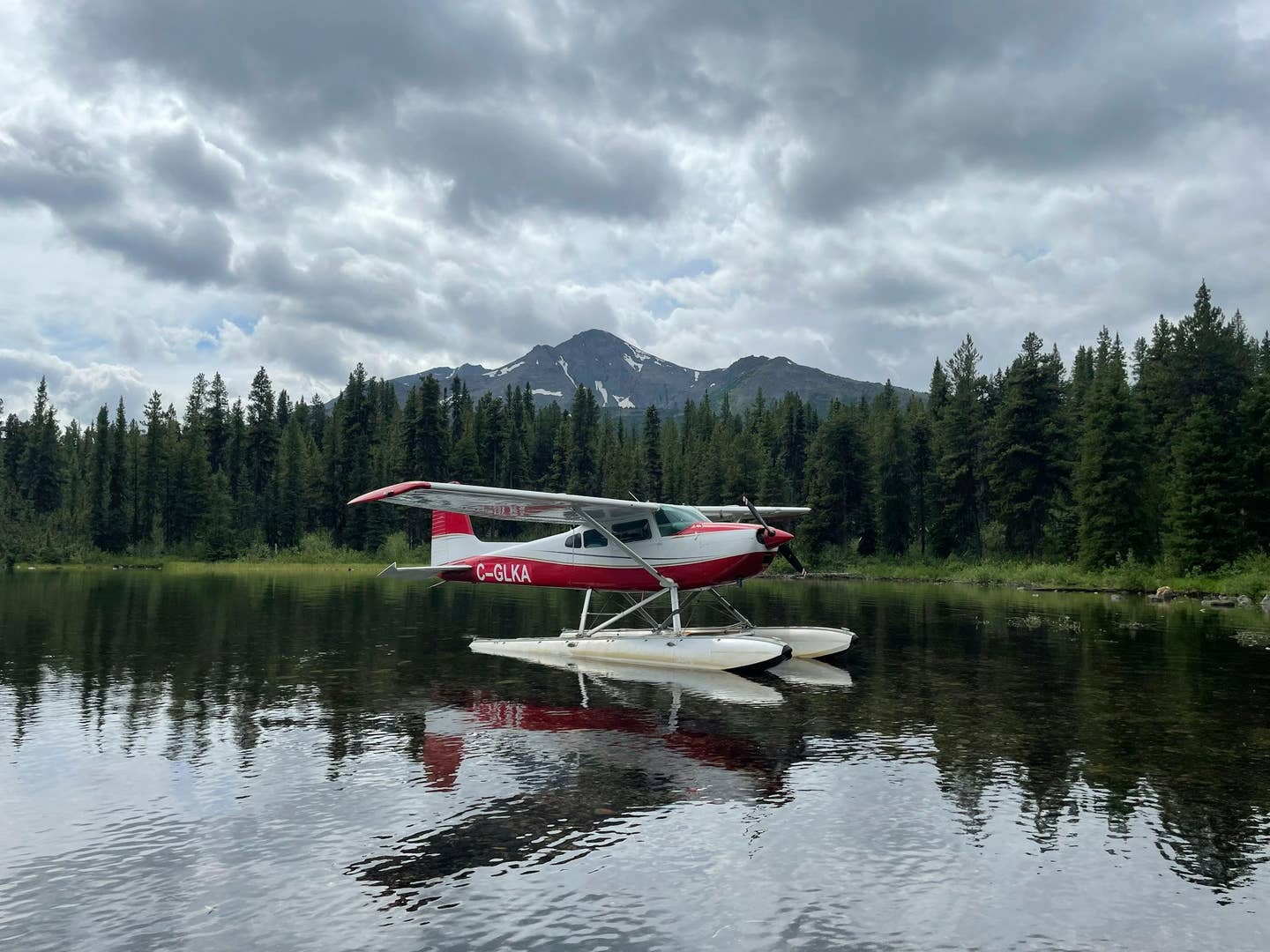 This 1969 Cessna 180H Skywagon Is an Adventure-Seeking ‘AircraftForSale’ Top Pick